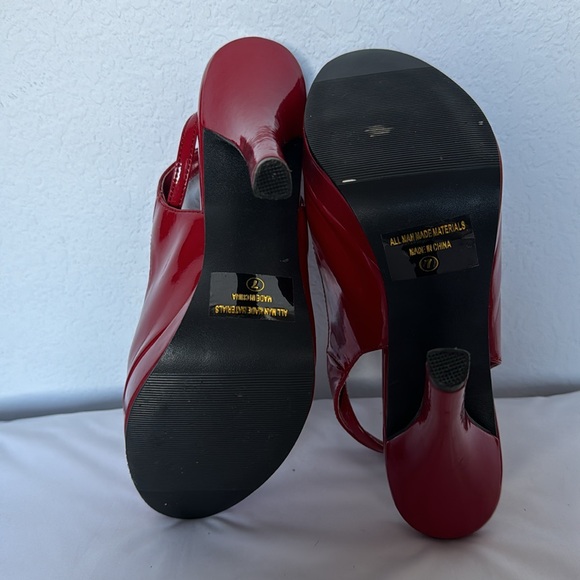 Red platform sandals - Picture 5 of 5